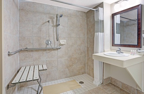 Iowa City Hotel | Travelodge by Wyndham Iowa City