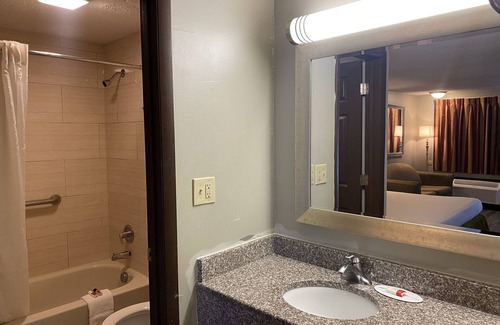 Russett Hotel | Travelodge by Wyndham Laurel/Ft. Meade/Near NSA