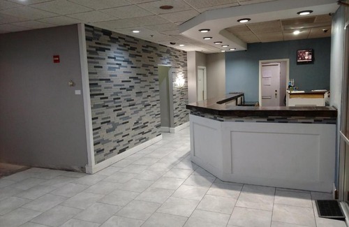 Lincoln Hotel | Travelodge by Wyndham Lincoln Northeast
