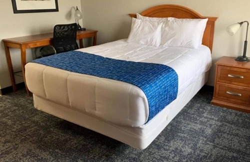 Lincoln Hotel | Travelodge by Wyndham Lincoln Northeast