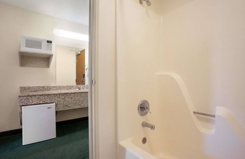 Morrill Hotel | Travelodge by Wyndham Morrill
