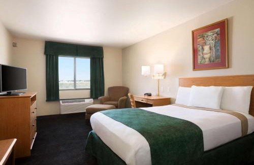 Pecos Hotel | Travelodge by Wyndham Pecos