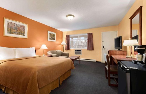 Quesnel Hotel | Travelodge by Wyndham Quesnel BC