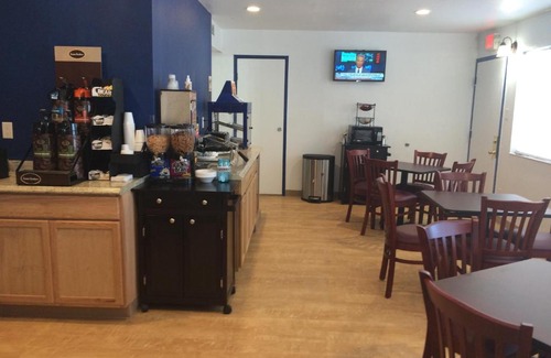 Raton Hotel | Travelodge by Wyndham Raton