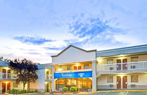 Downtown Hotel | Travelodge by Wyndham Silver Spring