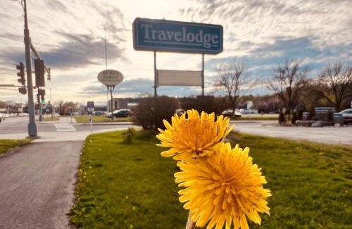 Shakopee Hotel | Travelodge by Wyndham Valleyfair Shakopee