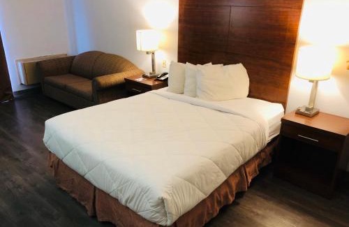 Welland Hotel | Travelodge by Wyndham Welland