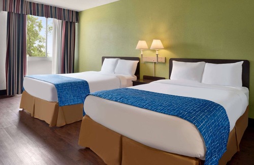 Zanesville Hotel | Travelodge by Wyndham Zanesville