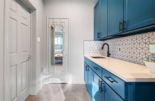 Greater South River City House | Travis Heights Studio · Remodeled Garden Studio near South Congress!