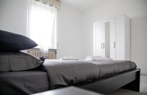 Cava Manara Apartment | Tre Re - Spazioso appartamento con parcheggio