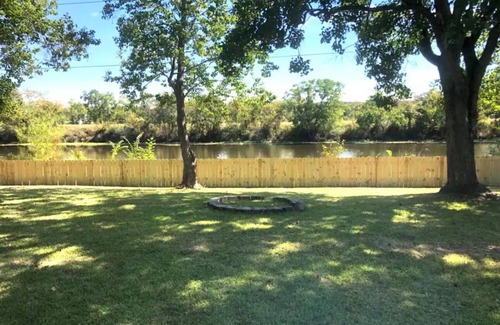 Monroe House | Treasure Bay 3-bedroom house with WiFi, fitness room in Monroe