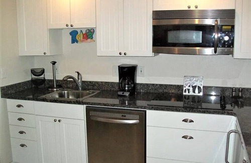 Navarre Beach Apartment | Treasure by the Sound-Sound Front Studio with Community Pool/Private Pier