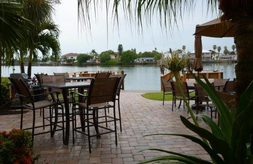 Treasure Island Apartment | Treasure Island Beach, FL Waterfront Condo Located Steps away from the Intracoastal Waterway
