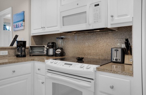 Thomas Drive Condo | Treasure Island 1209