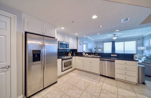 Thomas Drive Condo | Treasure Island 1510