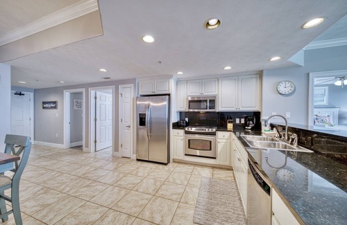 Thomas Drive Condo | Treasure Island 1510
