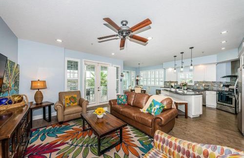 Treasure Island House | Treasure Trove Buccaneer | Waterfront with a Pool