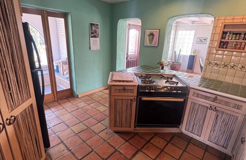 Sam Hughes House | Treat Casa: Beautiful Spanish style home in historic & walkable Sam Hughes area