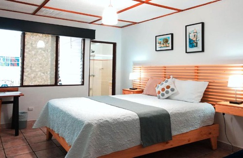 Santa Teresa Bed & Breakfast | Trebol Amarillo Bed & Breakfast