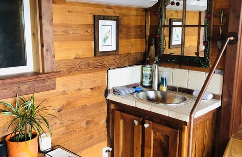 Atascadero Cabin | TREE CABIN FOR 2🌲Unique cabin close to San Luis Obispo, Morro Bay & Paso Robles