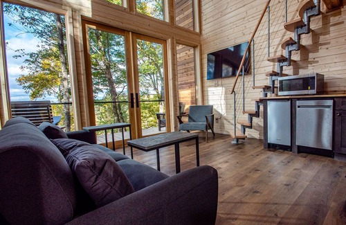 Beersheba Springs Cabin | Tree Loft 2 in the trees on a bluff in the Cumberland mountains