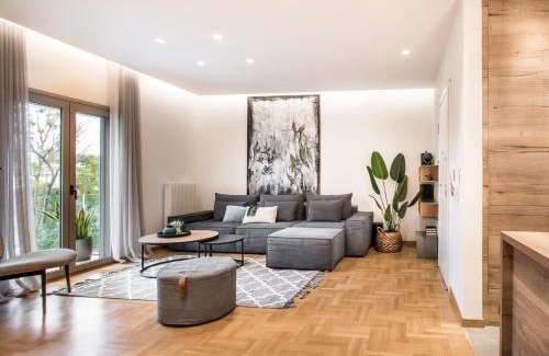 Dafni-Ymittos Apartment | Tree Olive Athens
