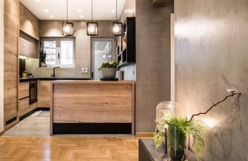 Dafni-Ymittos Apartment | Tree Olive Athens