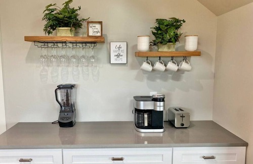 Dripping Springs Apartment | Tree Top Retreat-Pool-Playground-Brewery