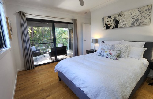 Southport House | Tree top sanctuary ultra modern brandnew luxious villa , central location