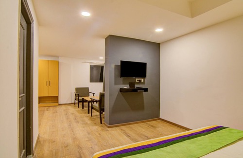 Kolkata Hotel | Treebo Apple Tree Express