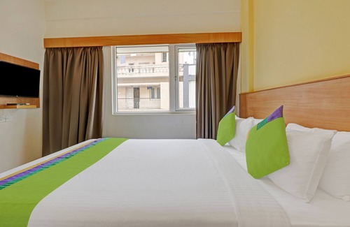 Indiranagar Hotel | Treebo Fortune Stay