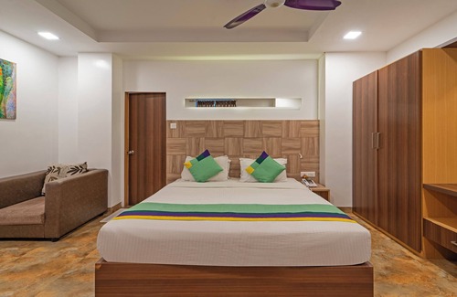 East Tambaram Hotel | Treebo Golden Swan Tambaram