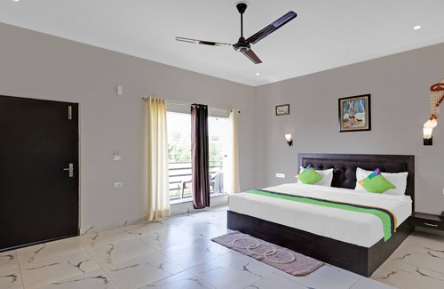 Bail Parao Hotel | Treebo Kaira Resort With Pool View, 5 Km From Jim Corbett Jungle Safari