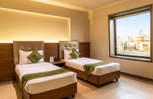 Malad West Hotel | Treebo Olive Nest