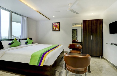 Visakhapatnam Hotel | Treebo Siesta Muralinagar