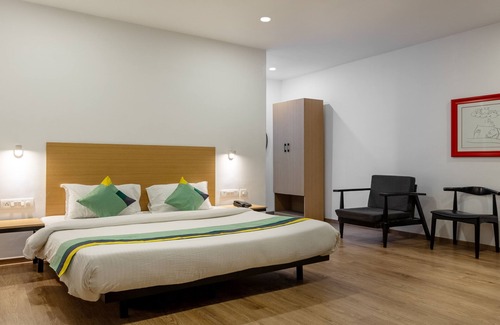 Central Chennai Hotel | Treebo Treetops Inn - Anna Nagar