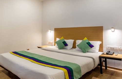 Central Chennai Hotel | Treebo Treetops Inn - Anna Nagar
