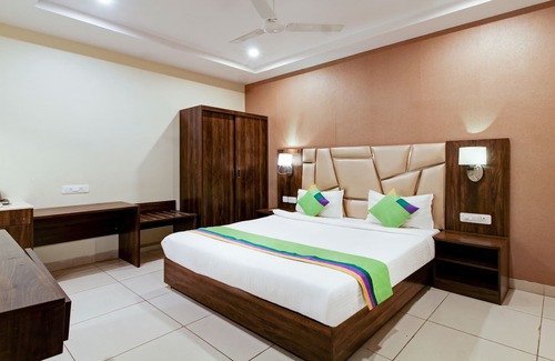 LB Nagar Hotel | Treebo Trend Sindhura Grand