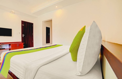 Devikolam House | Treebo Wanderlust Residency With Mountain View