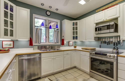 Mount Ida Condo | Treehouse/279DVD Hosted by LOVR