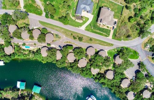 Lakeway House | Treehouse Bungalow - Community Poolhot Tub #17
