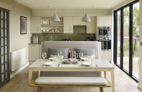 Hythe Cabin | Treehouse Hotel - At Port Lympne Reserve