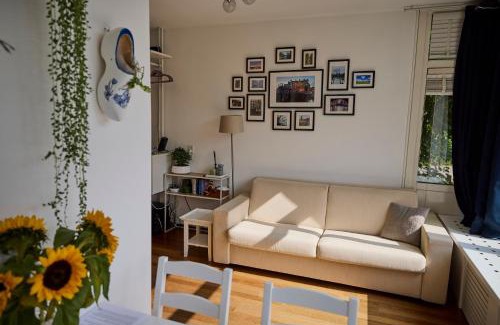 Duivendrecht Bed & Breakfast | Treehouse Inn