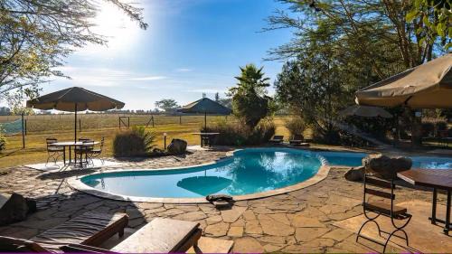 Nakuru House | Treehouse Lodge and Garden
