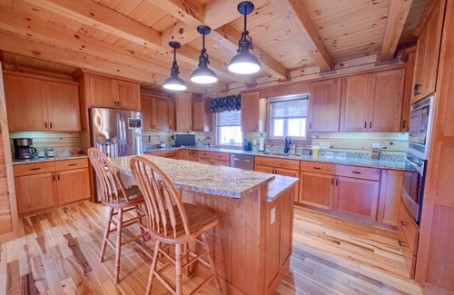 Laurelville House | Treehouse Lodge: Luxury Log Cabin Retreat in Hocking Hills