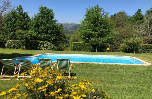 Arcos de Valdevez Ski Chalet | Treehouse Quinta Lamosa