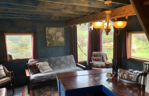 Homer Cabin | Treehouse too - Poplar Cabins