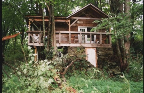 Salt Point Cabin | Treehouse With Outdoor Bathtub & Stream!