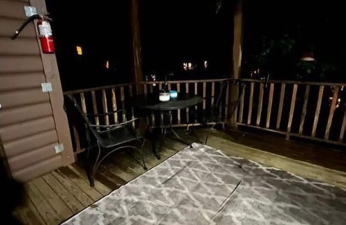Mount Ida Apartment | Treetop Condo at Mtn Harbor