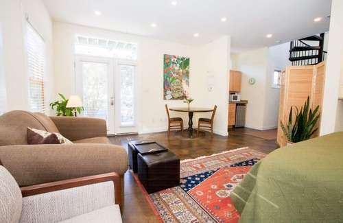 Galindo House | Treetop Guesthouse - Monthly Rental - South Central